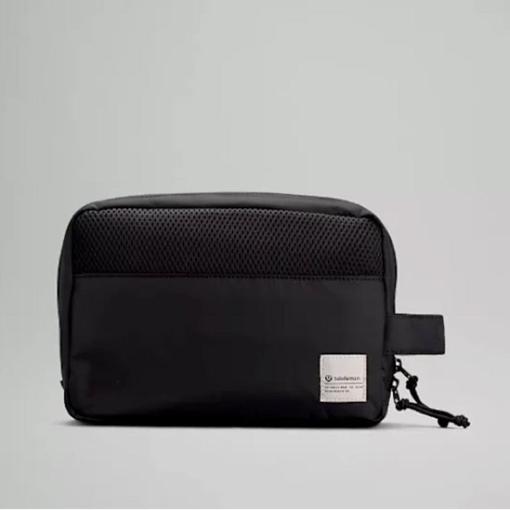 Lululemon Patch Logo Travel Kit